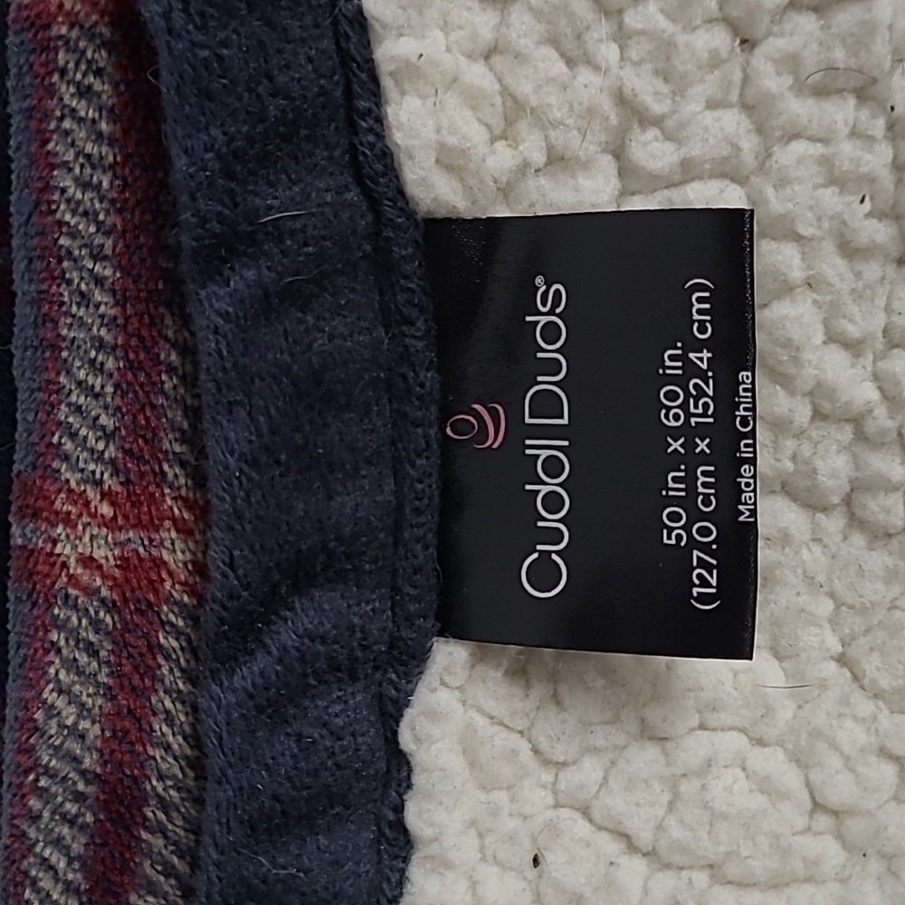 Cuddl Duds Plush to Sherpa Throw - Picture 3 of 5